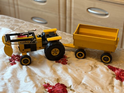Mighty tonka farm tractor with - tonka,