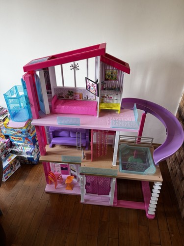 Barbie girls storey doll - barbie,