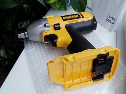 Dewalt dc810k 28v ion 2 - 28v, li-ion