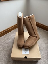 GENUINE UGG BOOTS W CLASSIC TALL II (CHESTNUT) SIZE 7 EU40 - B/NEW COST £230