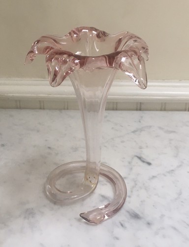 Vintage pink glass lily bud - vintage,