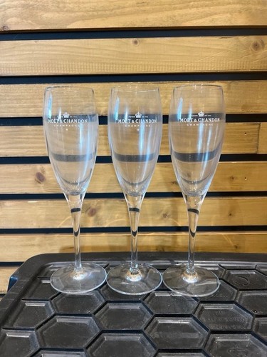 Moet chandon set of - moet,