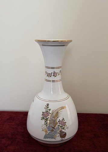 Decorated vintage porcelain - decorated,