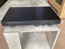 MUSIC-FIDELITY-B200 amp