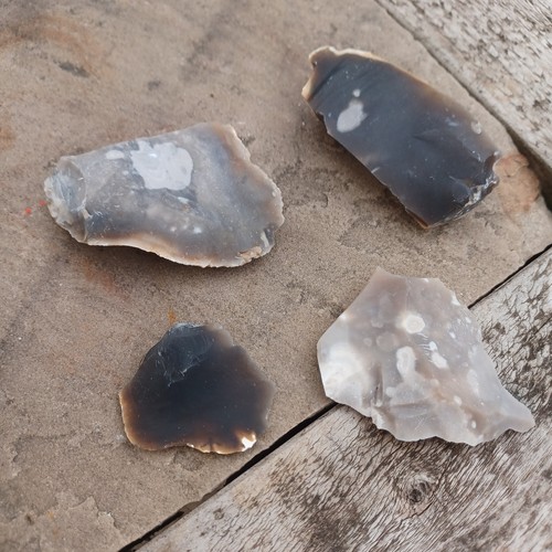 Natural flint pieces for - pieces,