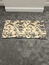 Laura Ashley Lloyd Blind