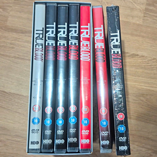 True blood seasons dvd box - blood,