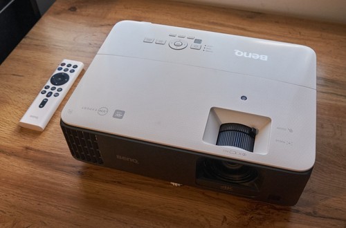 Short throw projector benq - throw,
