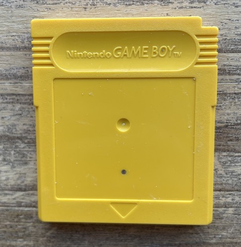 Pokemon yellow nintendo - yellow,