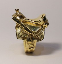 Saddle Ring with Blanket Pack, Rifle & Lasso, 9ct Yellow Gold – Mens, 44g