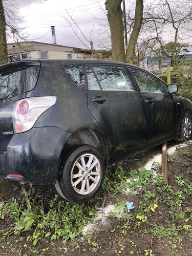 Toyota verso diesel breaking - verso,