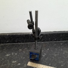 MAGNETIC BASE  HOLDING STAND