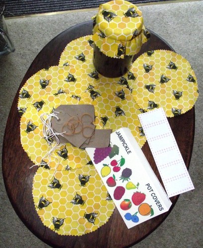 Bees honeycombe fabric jam - honeycombe,