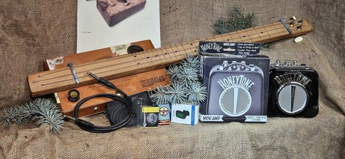 Cigar box guitar - box, mini