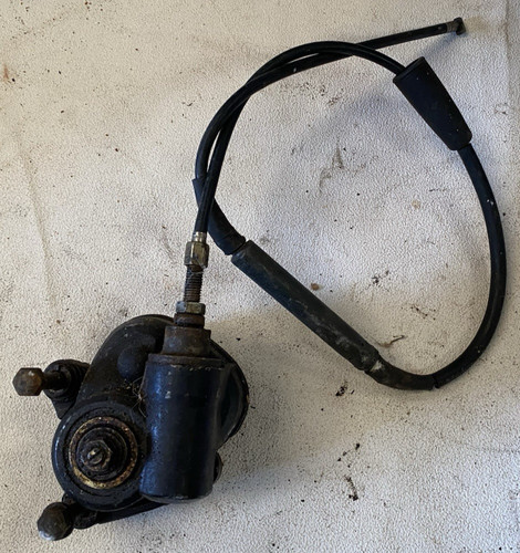 Suzuki front caliper - front,