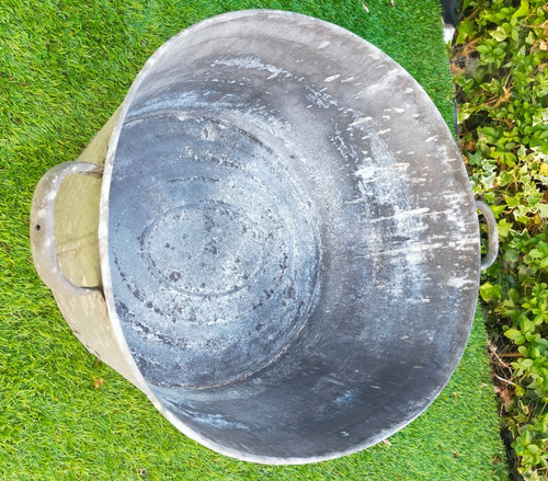 Vintage galvanise riveted - vintage,