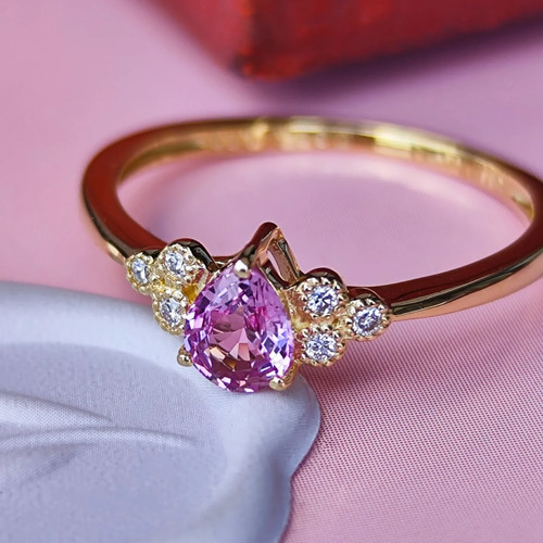Natural padparadscha sapphire - natural,