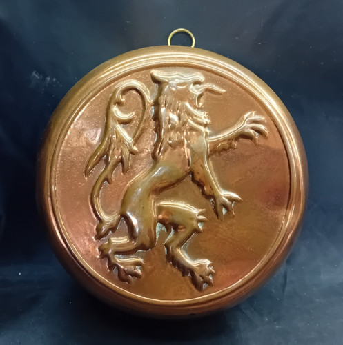 Vintage copper rampant lion - vintage,