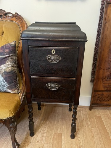 Antique oak cabinet - oak, /