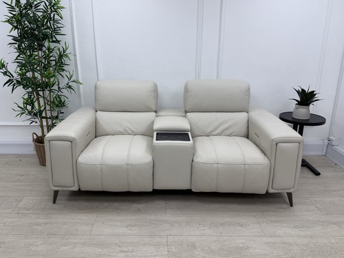 Dfs showcase seater cinema - showcase,