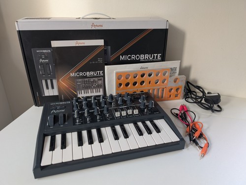 Arturia microbrute analogue - microbrute,