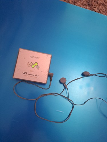 Sony e300 personal minidisc - mz-e300,