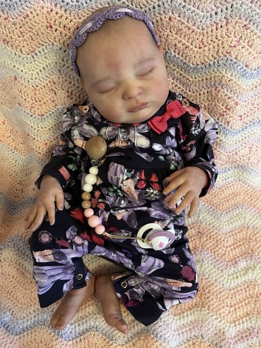 Reborn baby doll laura - baby,