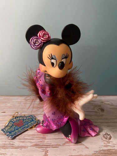 Disney showcase collection - disney,