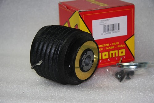 Momo steering wheel hub for