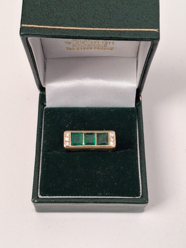 Fabulous art deco 18ct - fabulous, emerald
