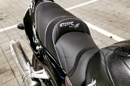 Honda cbr1100xx blackbird top - blackbird,