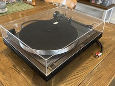 Linn Axis Turntable With Basik
