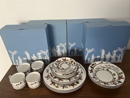 Wedgwood hunting scene set - scene,