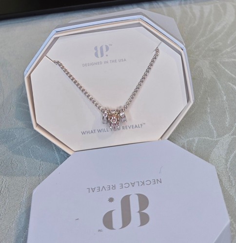 Necklace reveal locked - necklace,