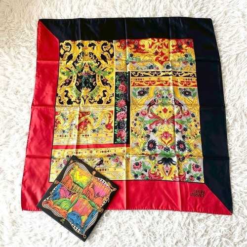 Gianni versace vintage silk - gianni,