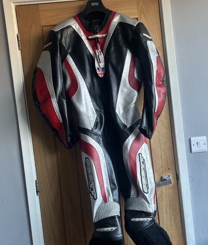 Bnwt scott leathers - bnwt, piece