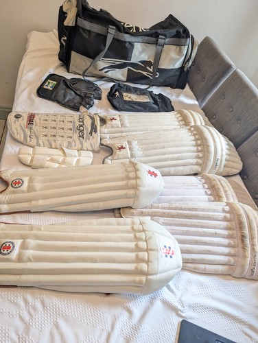 Cricket bundle pairs of - ,