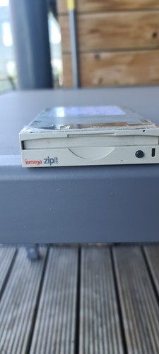 Iomega z100si scsi - z100si, internal