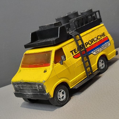 Porsche rally support - rally,
