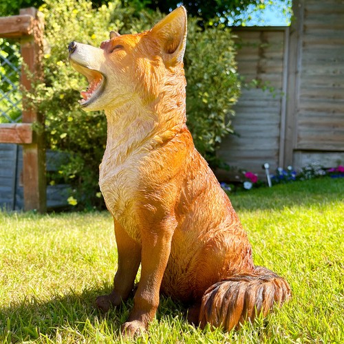 Howling fox garden sculpture - fox,