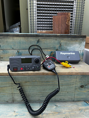 Raymarine ray55e vhf - raymarine,