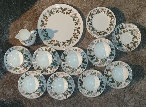 Rare vintage wedgwood part tea - rare,