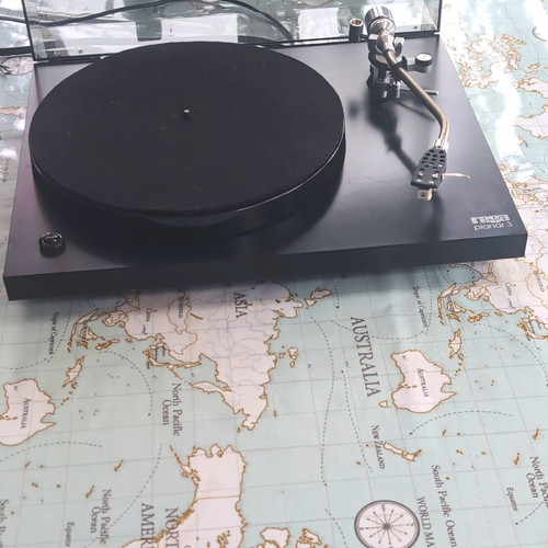 Rega planar black turntable - black,