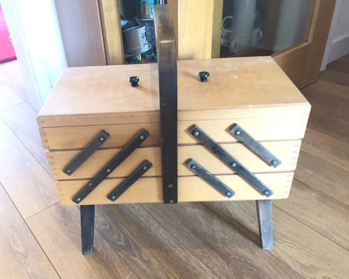 Retro wooden craft sewing box - wooden,