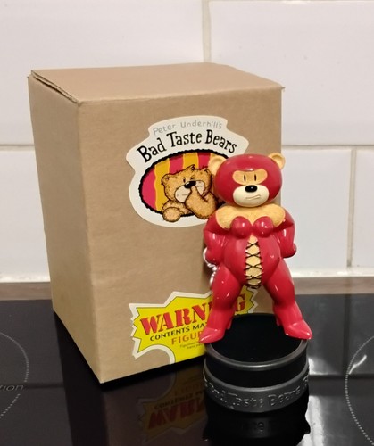 Bad taste bear scarlet boxed - "scarlet",