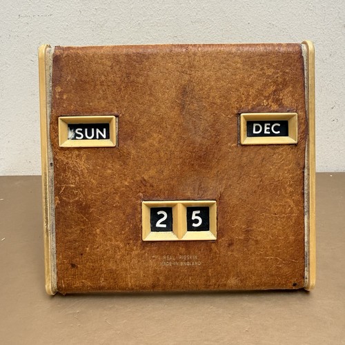 Perpetual desk calendar - perpetual,