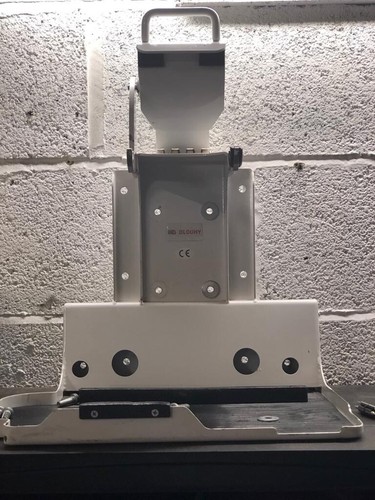 Lifepak holder ambulance wall