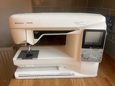 Husqvarna Viking Opal 690Q