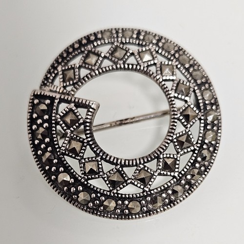 Beautiful 925 stamped - stamped, silver