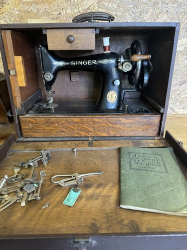 Vintage cased 99k singer - cased,